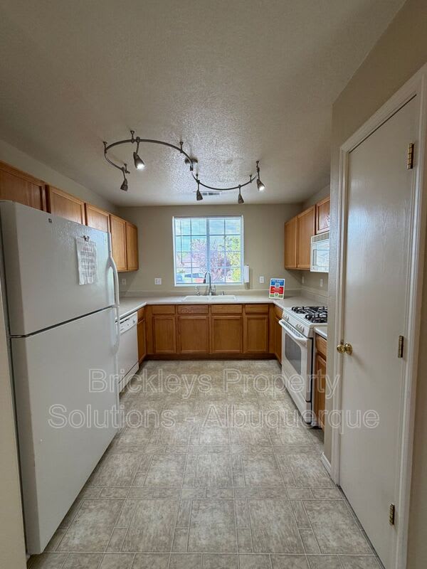 7704 Woodstar Ave NW – photo 5