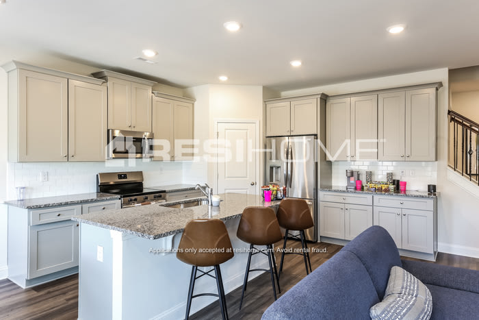 247 Aurora Lane – photo 5