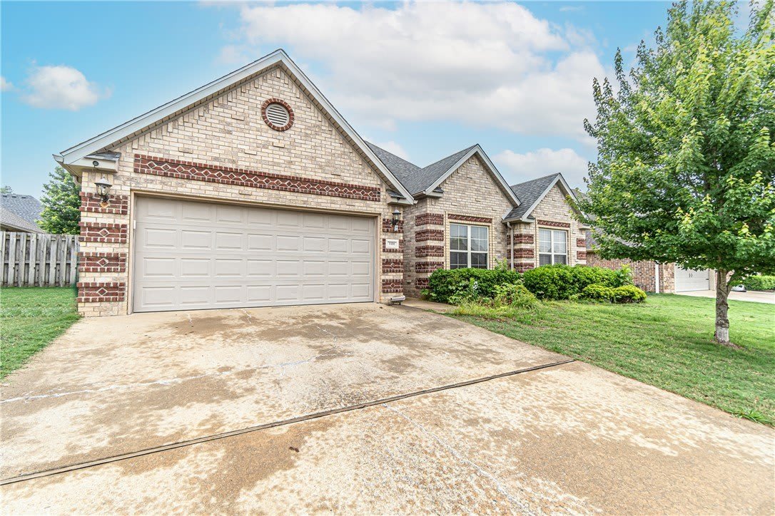 1151 Torbay Trace – photo 1