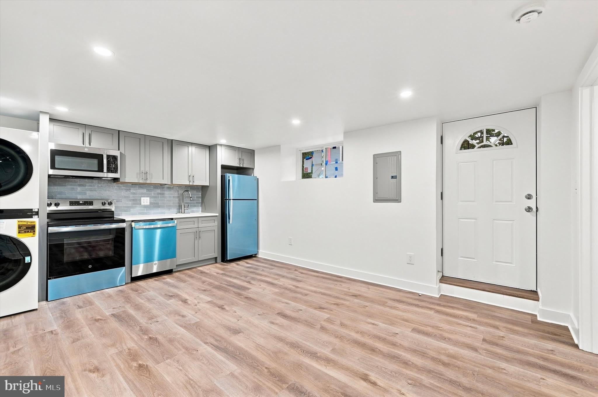 5601 HUNTER Street – photo 4