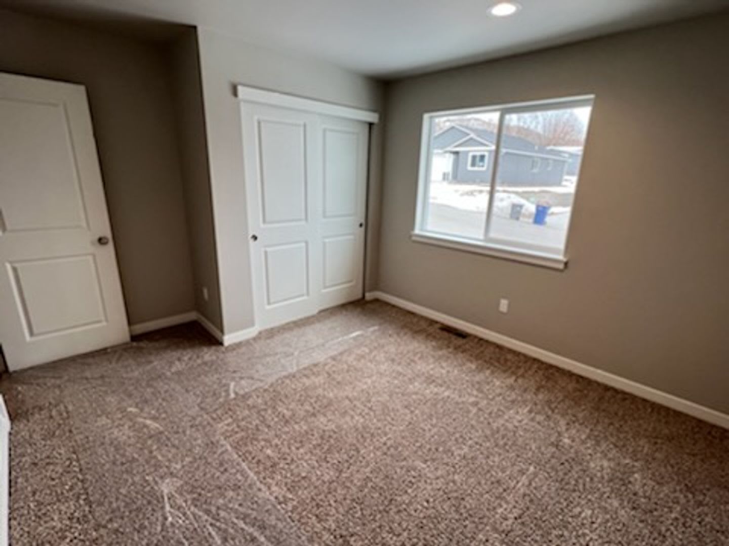 3 Bed 2 Bath Rambler Style Home Attached Garage Fenced Back Yard A C – photo 4