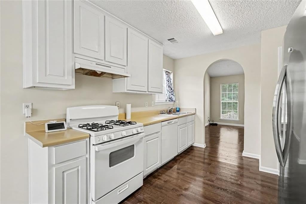 4824 Buchli Lane – photo 5