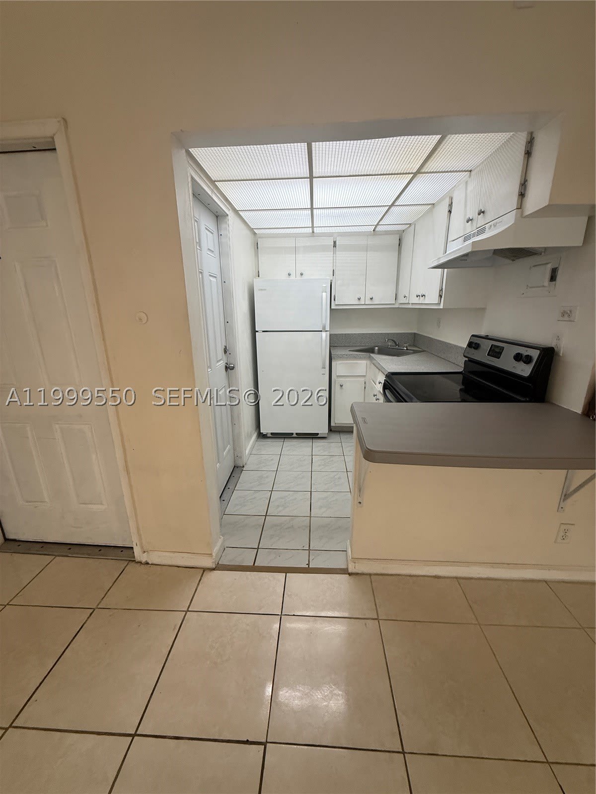 201 SE 6th Ave – photo 2