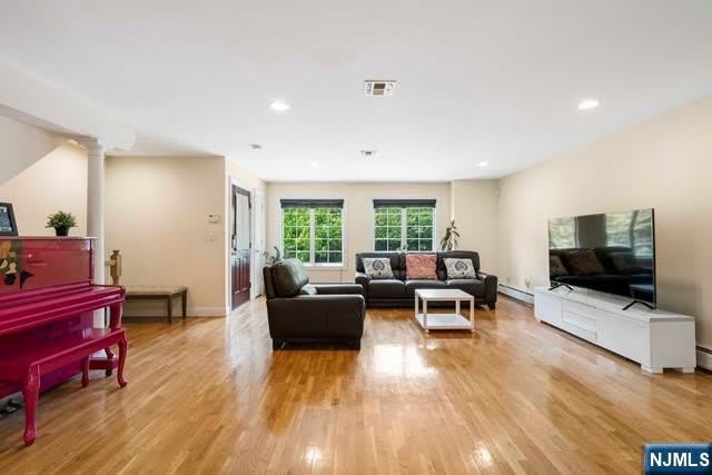 17 Skymark Court – photo 4
