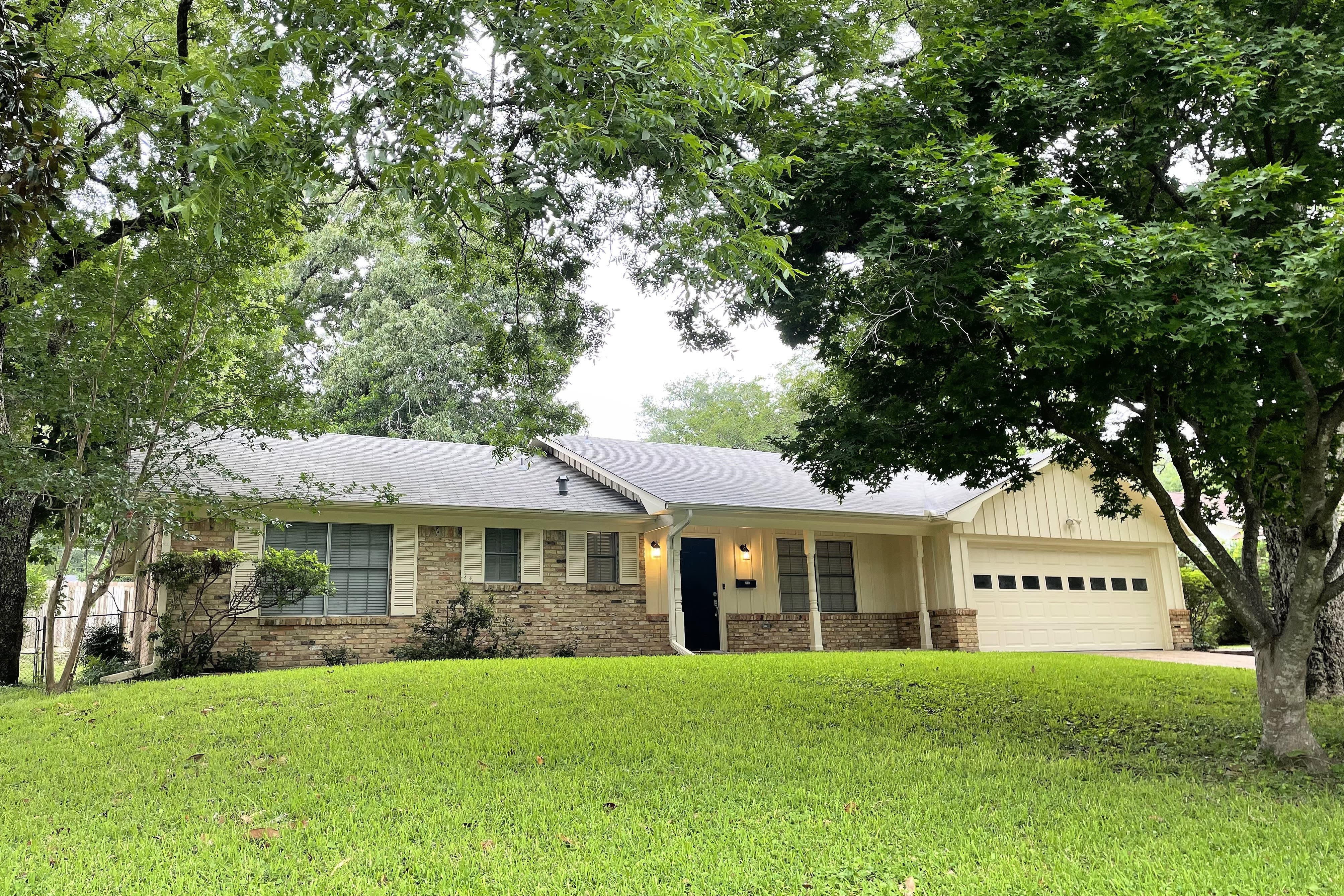 3507 Silverwood Dr – photo 2