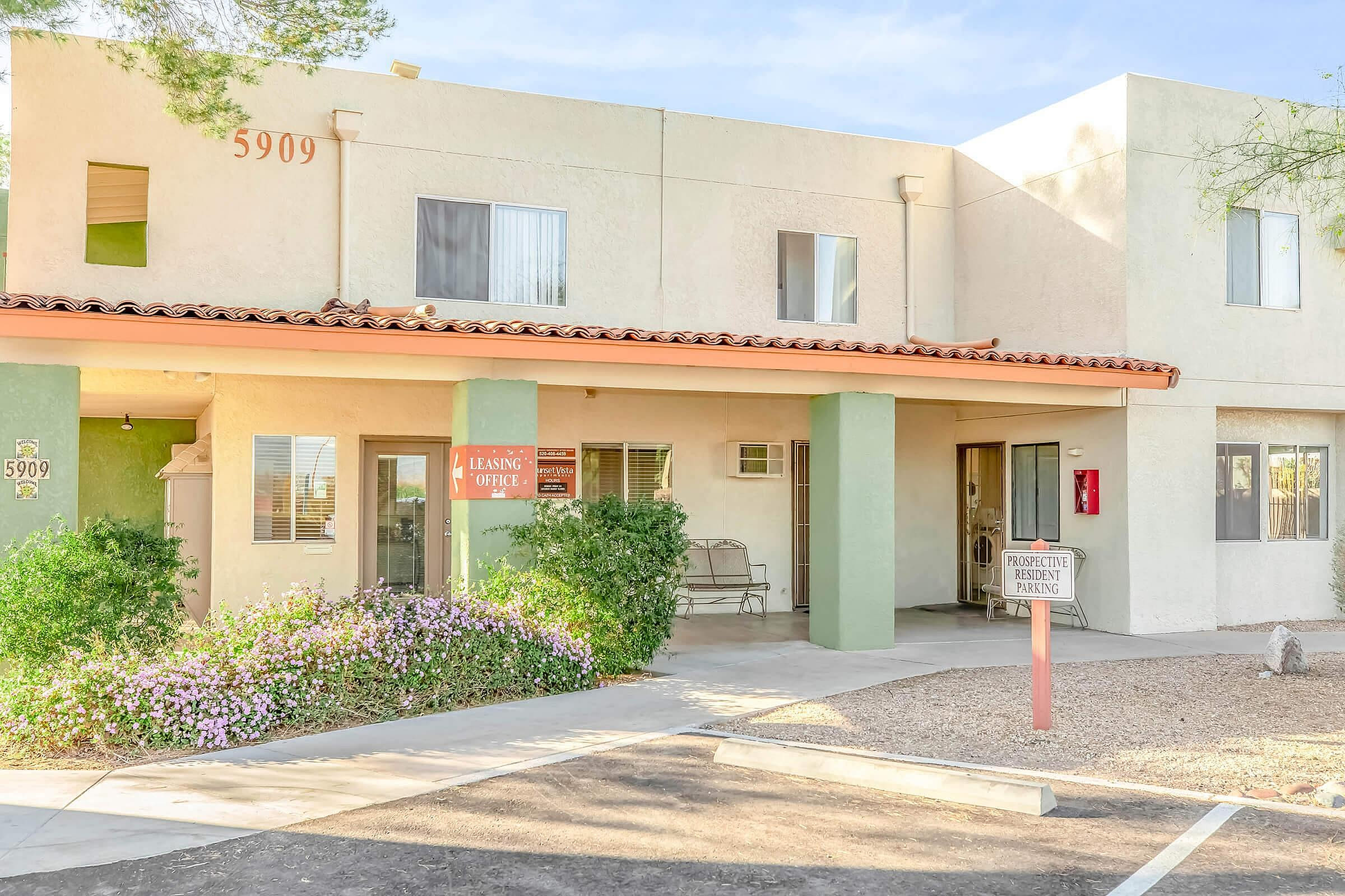 Sunset Vista Apartments – photo 5