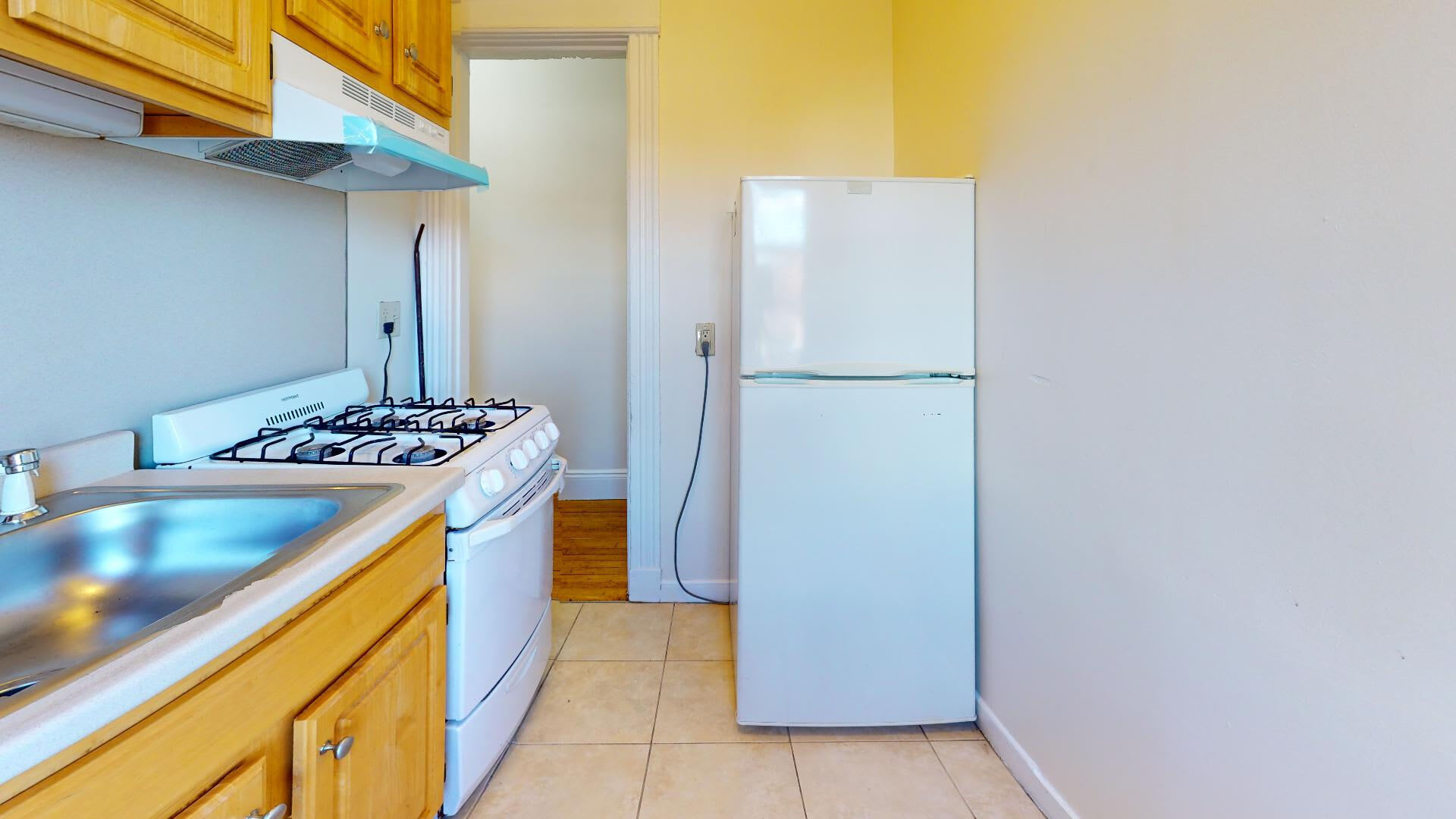 Bowdoin School Apartments – photo 3