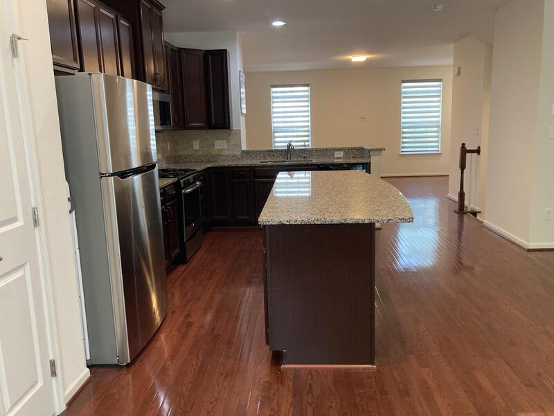 227 West General Grey Court – photo 4