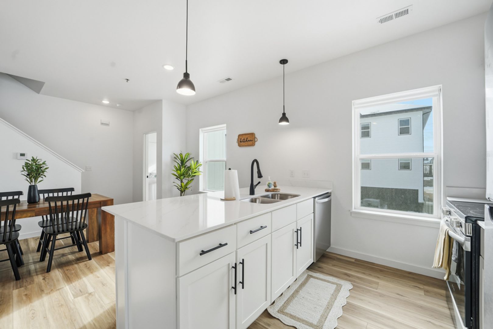 Twin Oaks Apartments West – photo 4