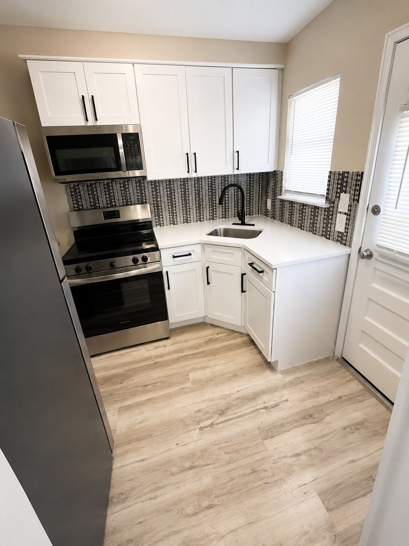 Beautiful 2-bedroom townhouse in Flint – photo 2