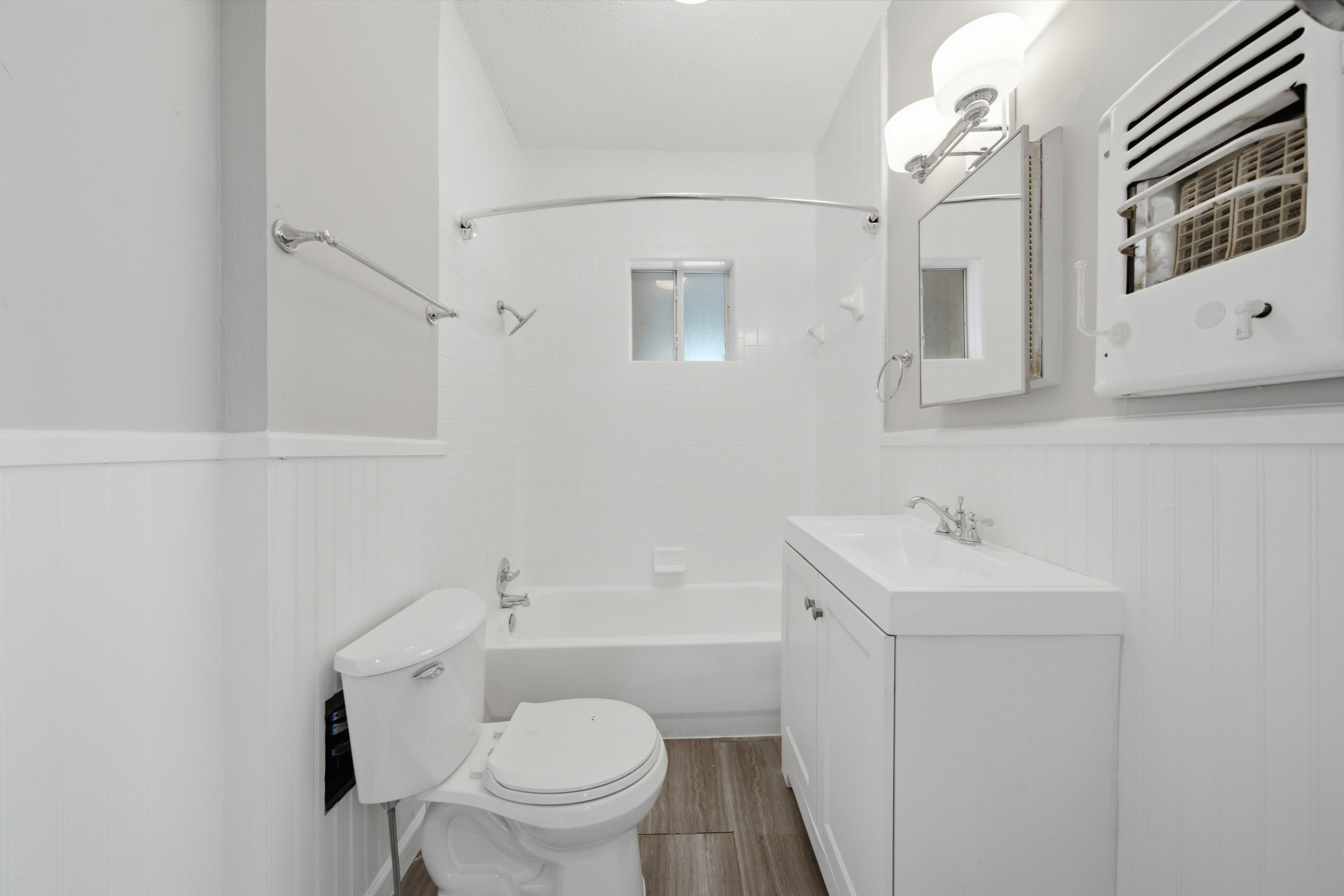 141 East Woodlawn Avenue – photo 5