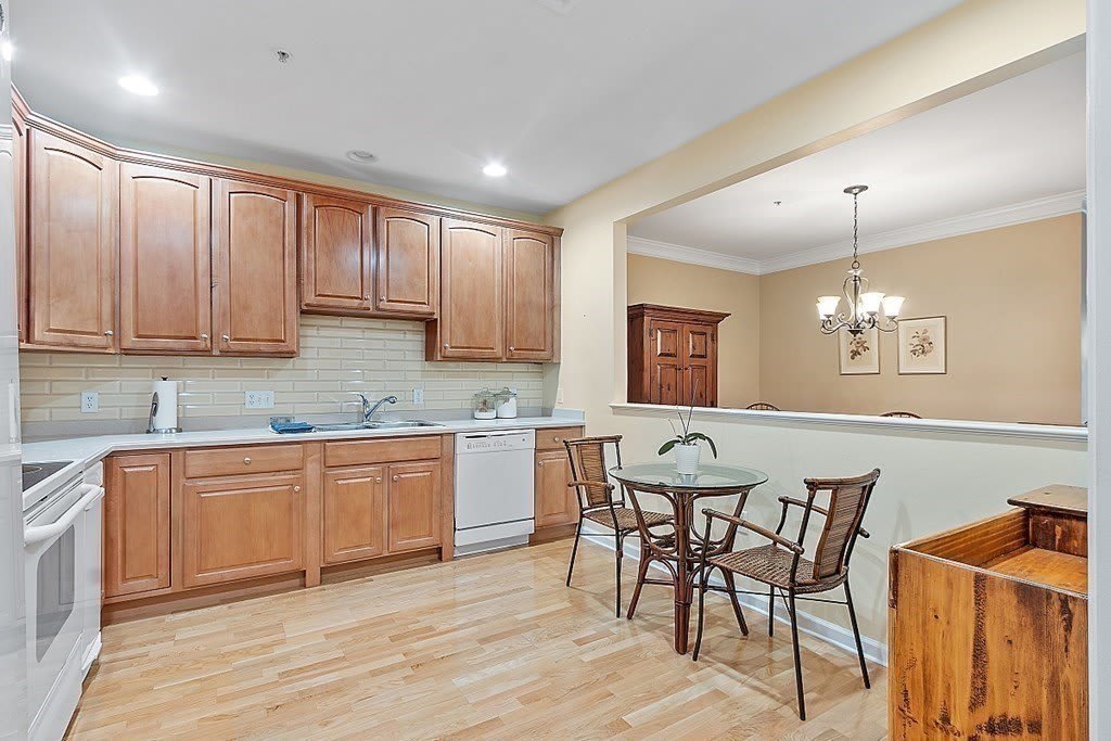 170 Haverhill Street – photo 4