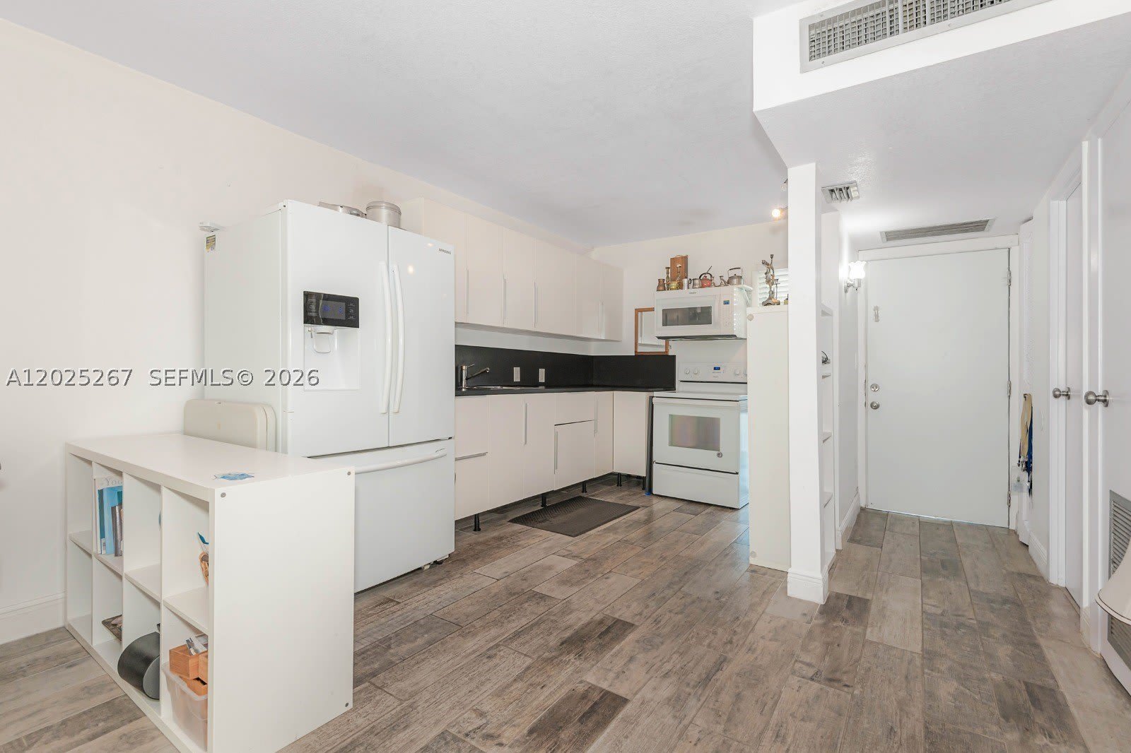 3401 N Country Club Dr – photo 2
