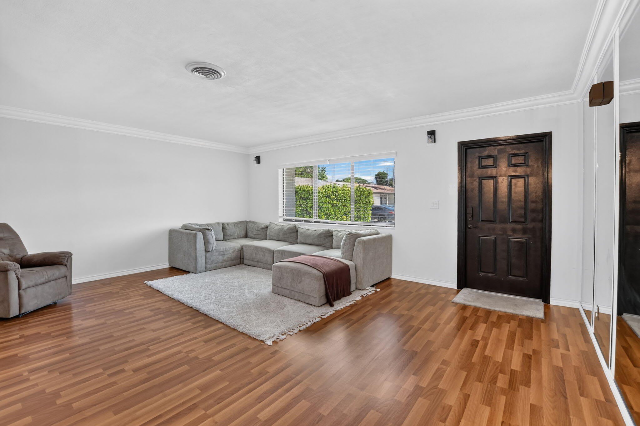 308 Se 2Nd Street – photo 3