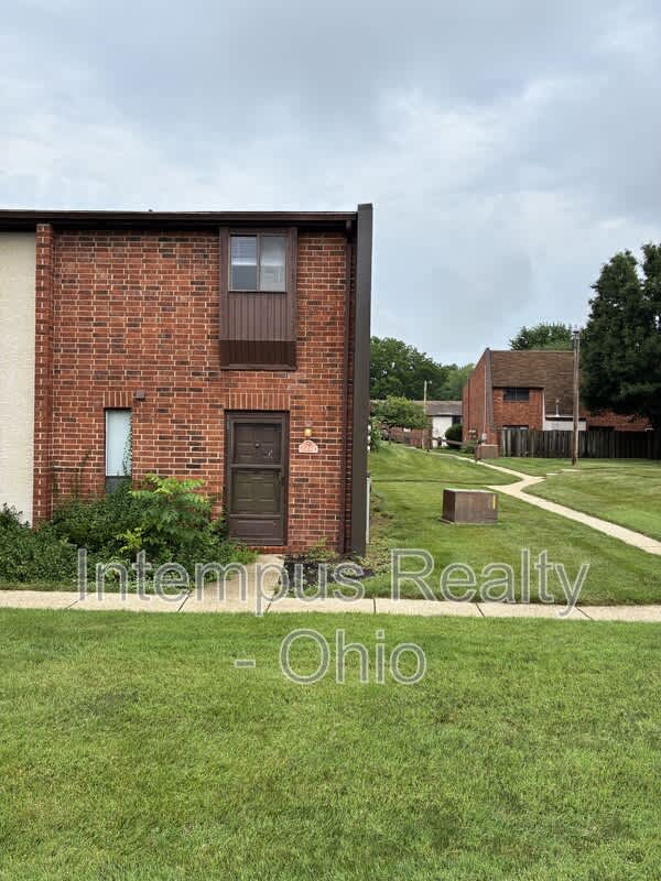 21 King Arthur Ct – photo 2