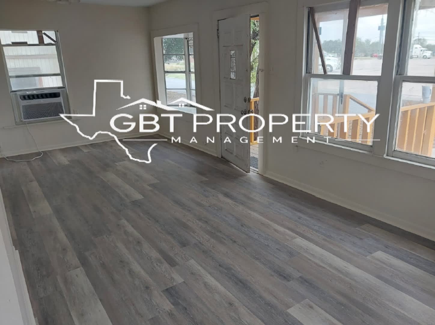 2 Bedroom 1 Bath Home – photo 3