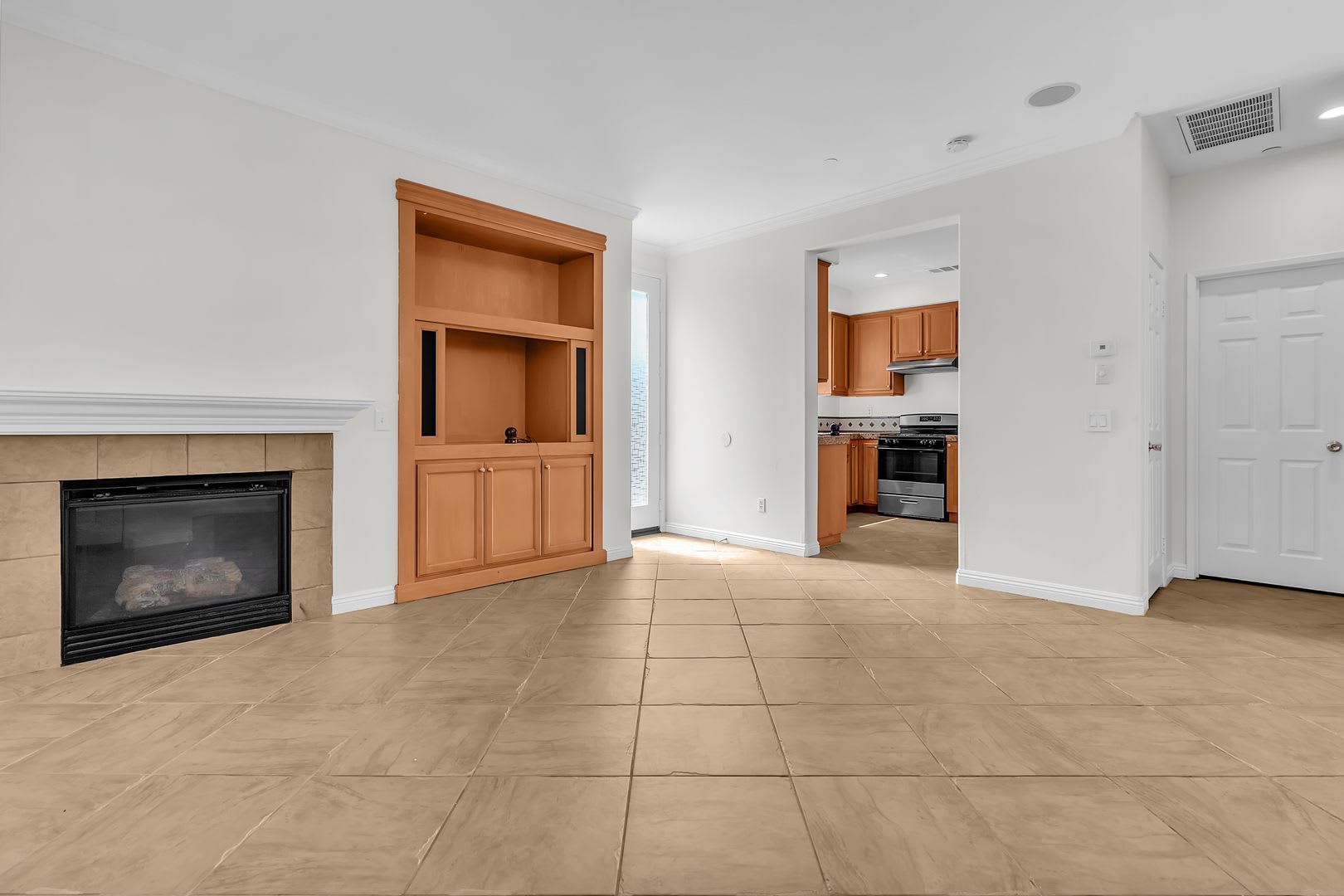 8798 Nozay Lane – photo 4