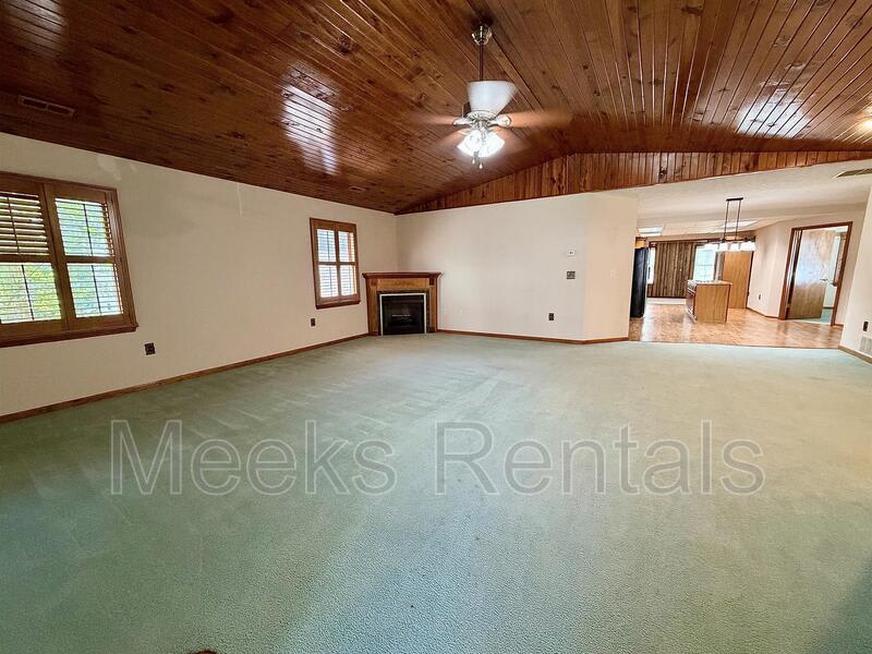 9 Romar Ct. – photo 3