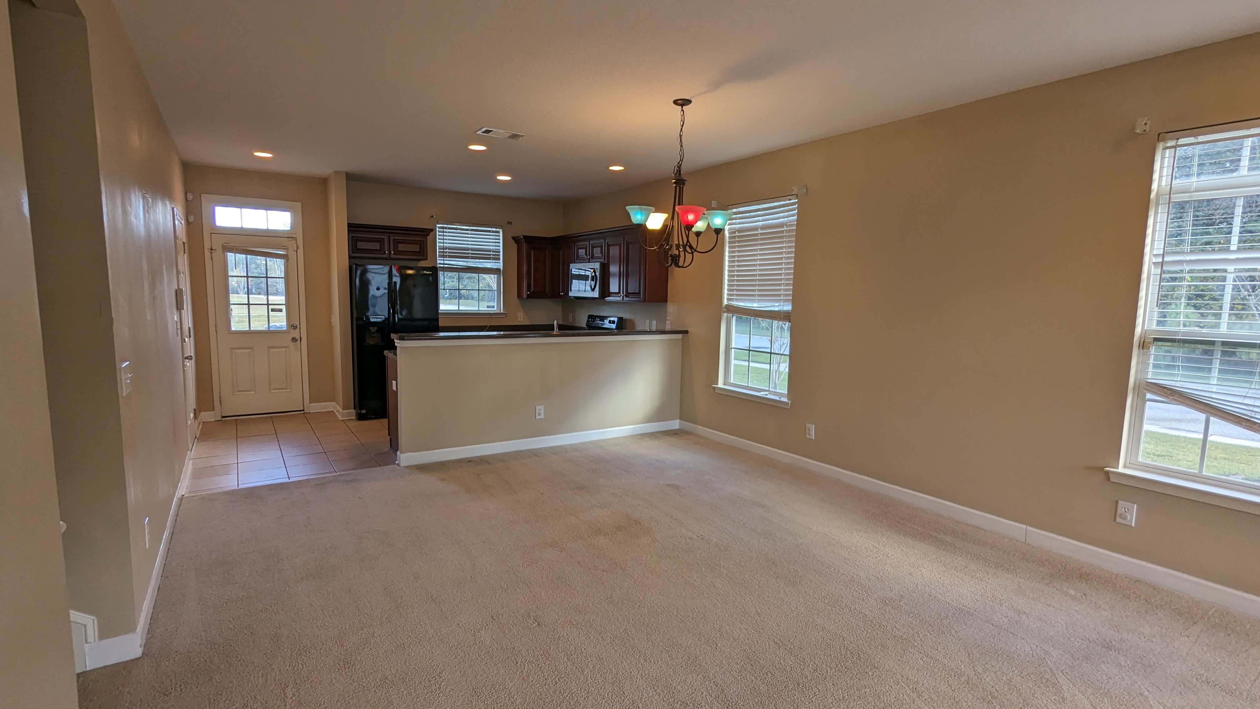 827 Terrell Dr – photo 3