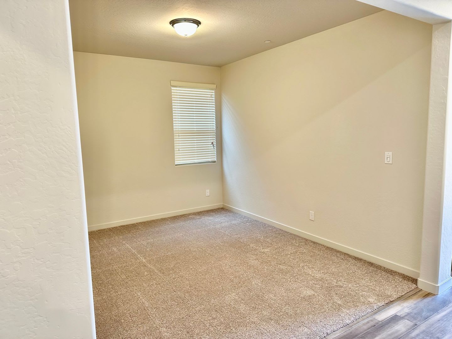 Newer 3 Bedroom 2 Bathroom Home Available Now – photo 4