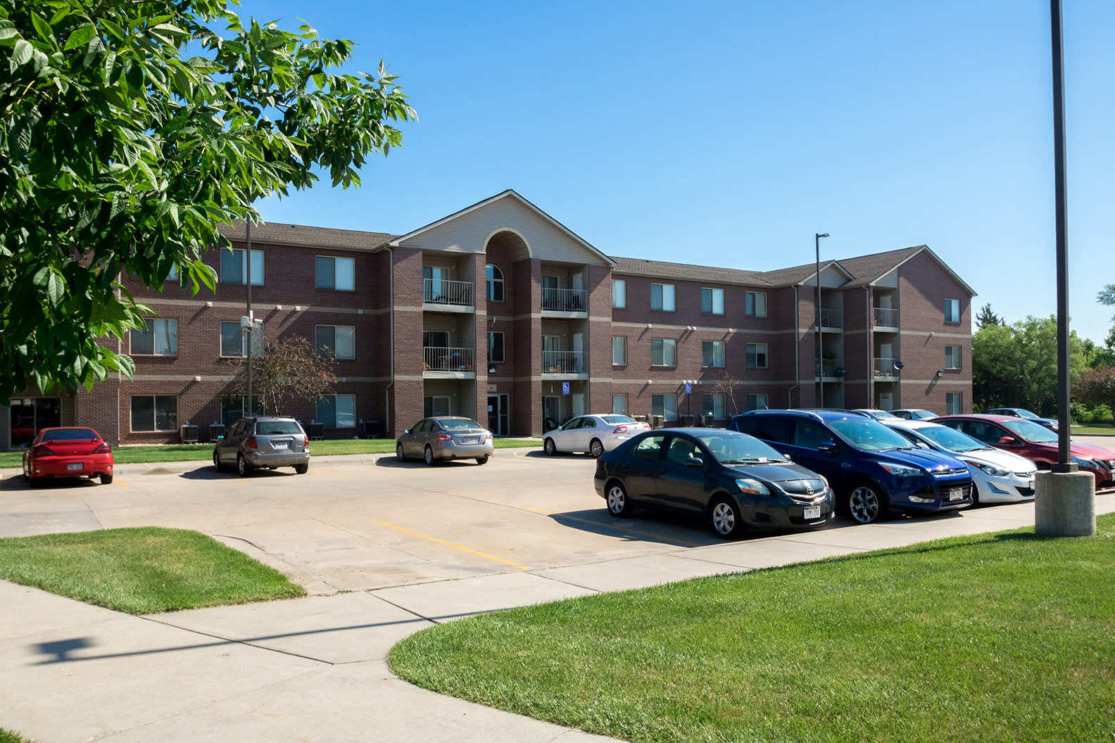 Marshall Apartments – photo 5