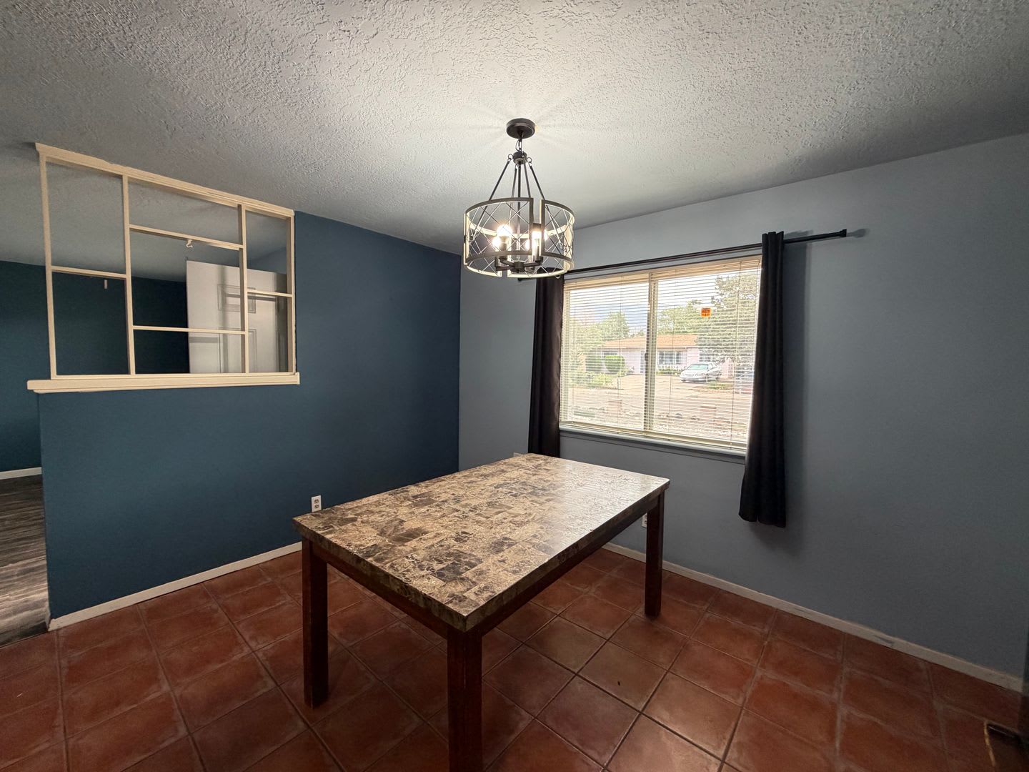 Charming 3 Bedroom 1.5 Bathroom Home In The NE! – photo 5