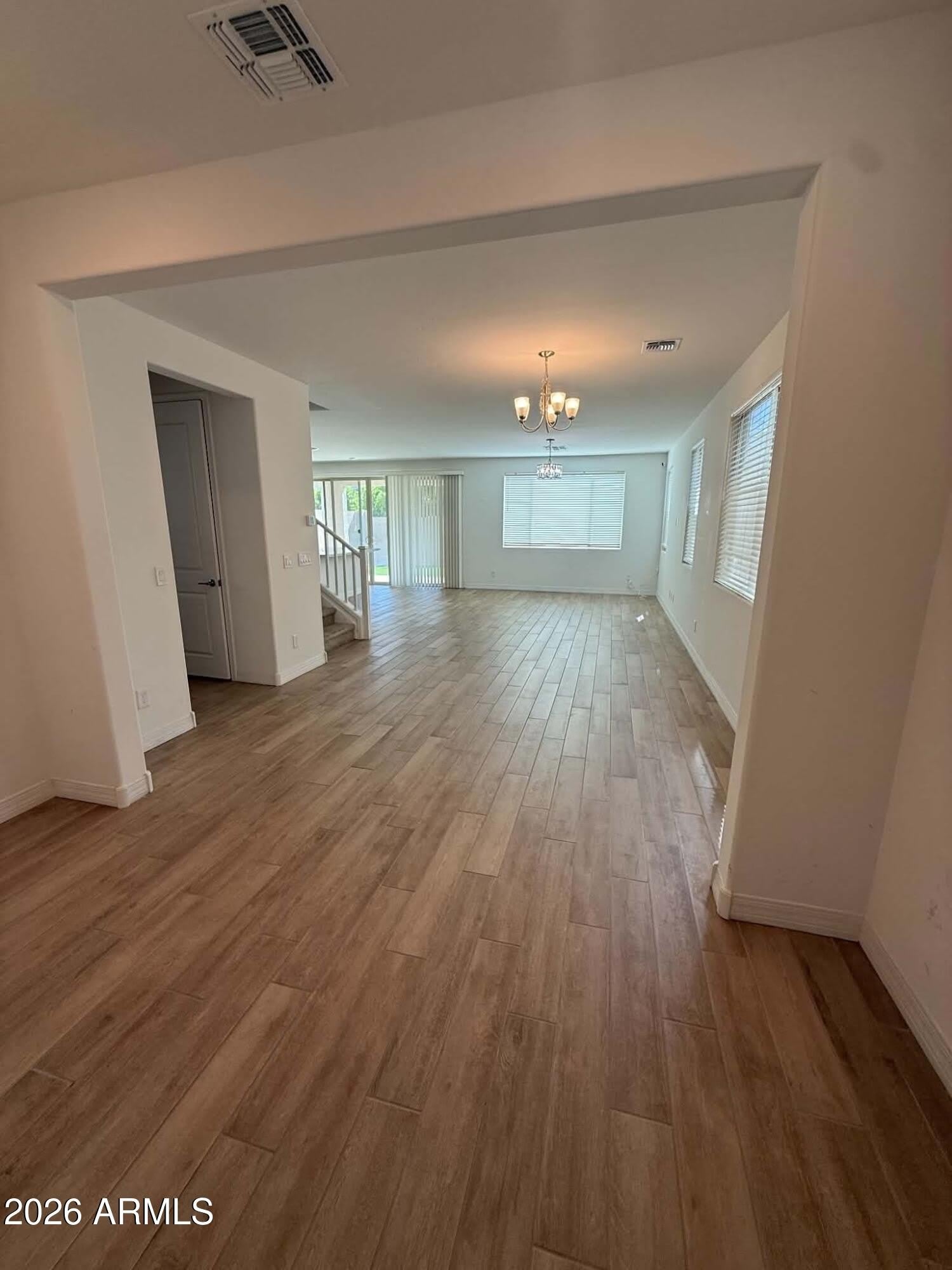 5731 S LABELLE Avenue – photo 2