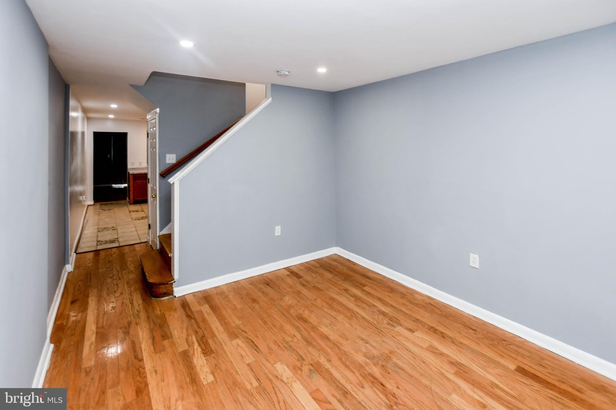 1704 NE MONTANA Avenue NE – photo 3