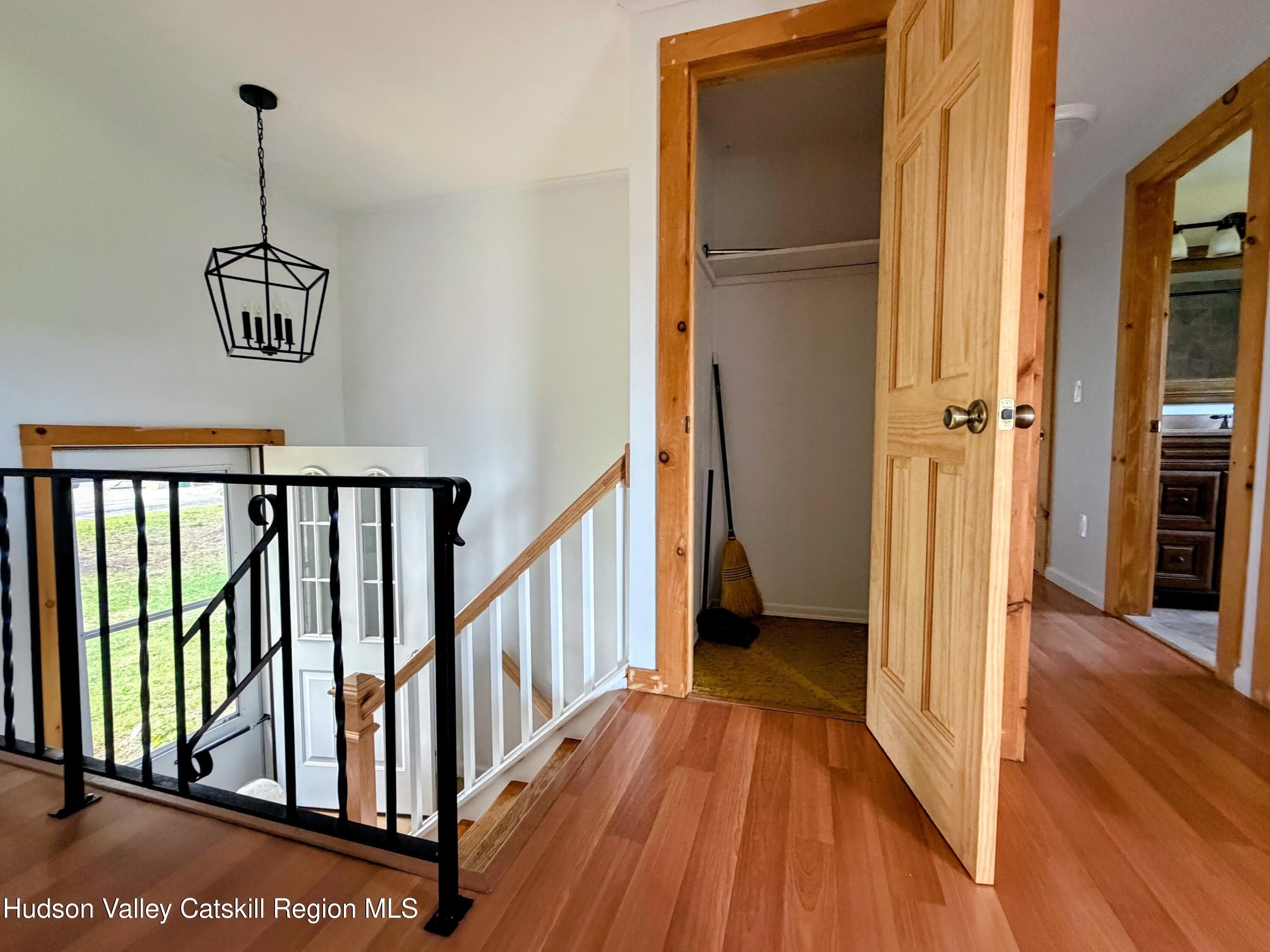 1015 Lakeview Road – photo 5