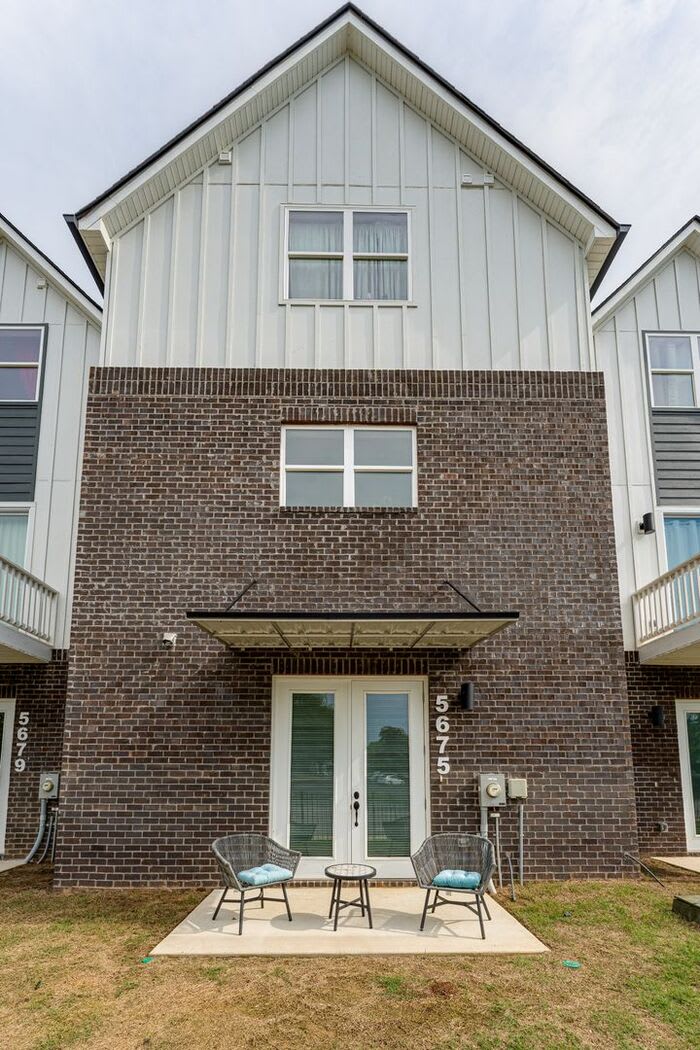 5675 Sofias Circle – photo 4