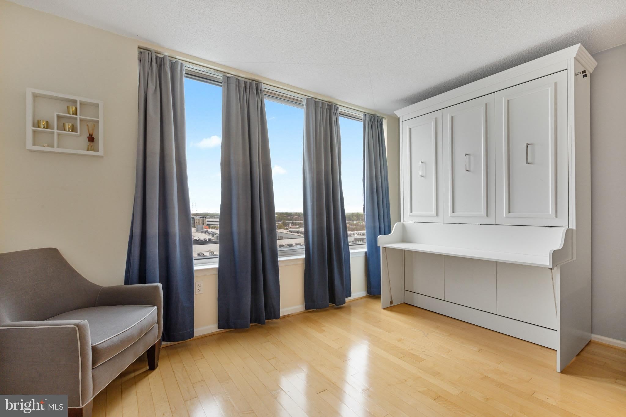2726 Gallows Road – photo 4