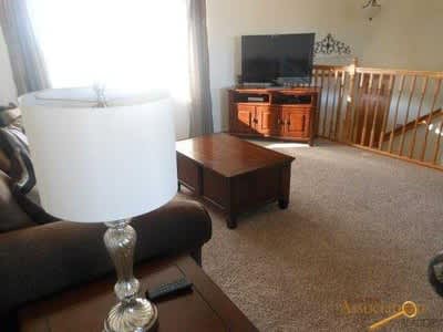 4 BEDROOM – photo 2