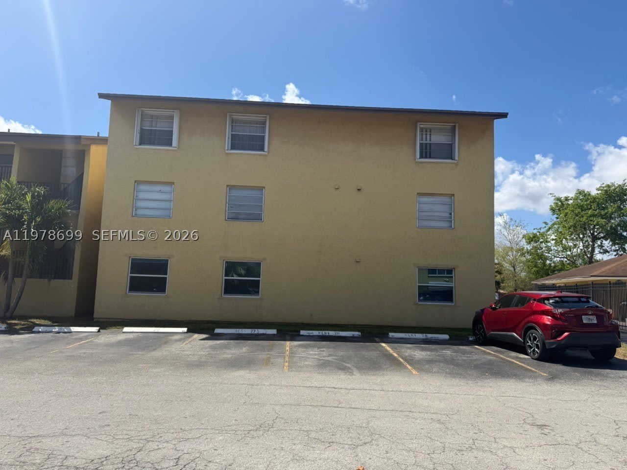 15470 SW 82nd Ln – photo 2