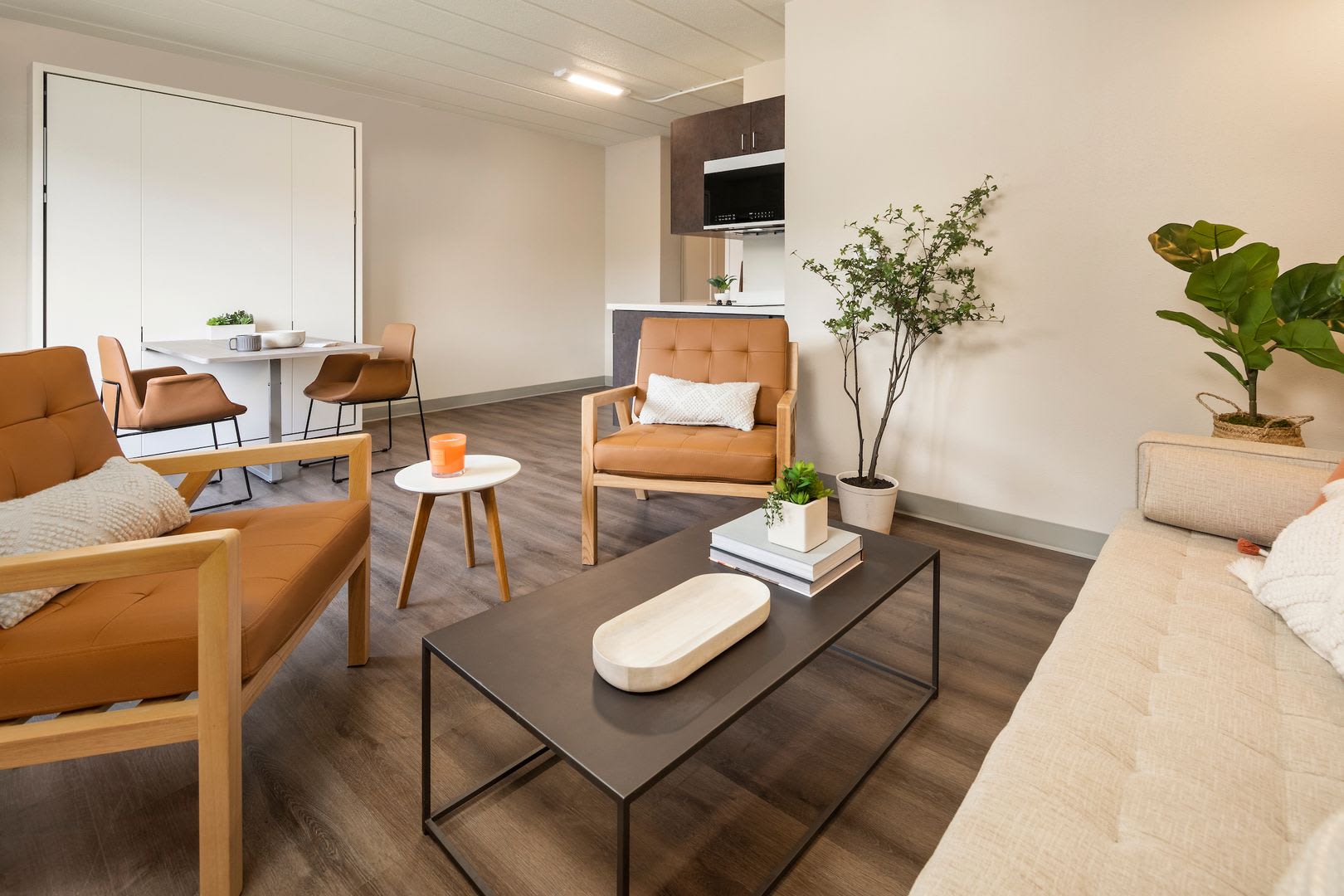 Furnished apartments with flexible lease terms and unbeatable building amenities. – photo 5