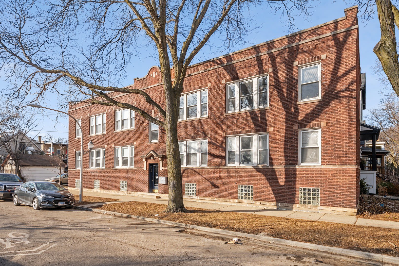 3008 W Cullom Avenue – photo 1