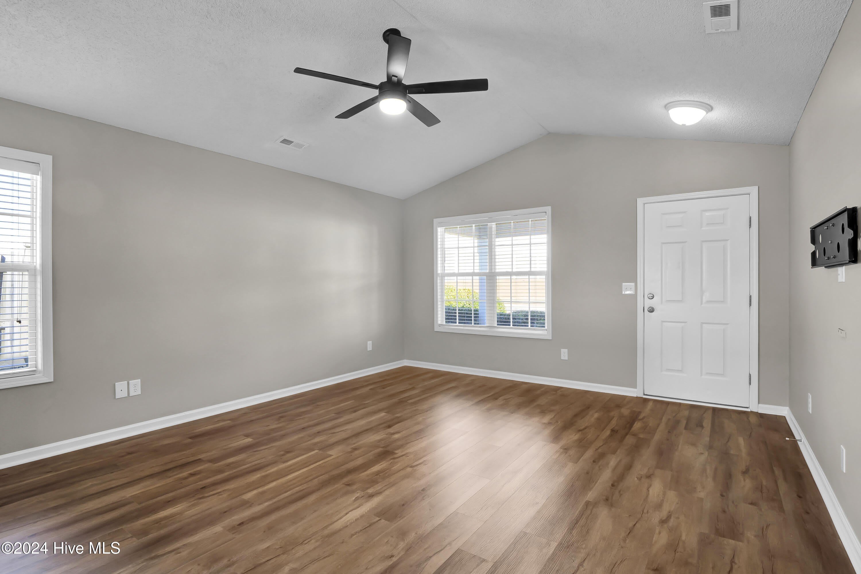 613 Whittle Court – photo 5