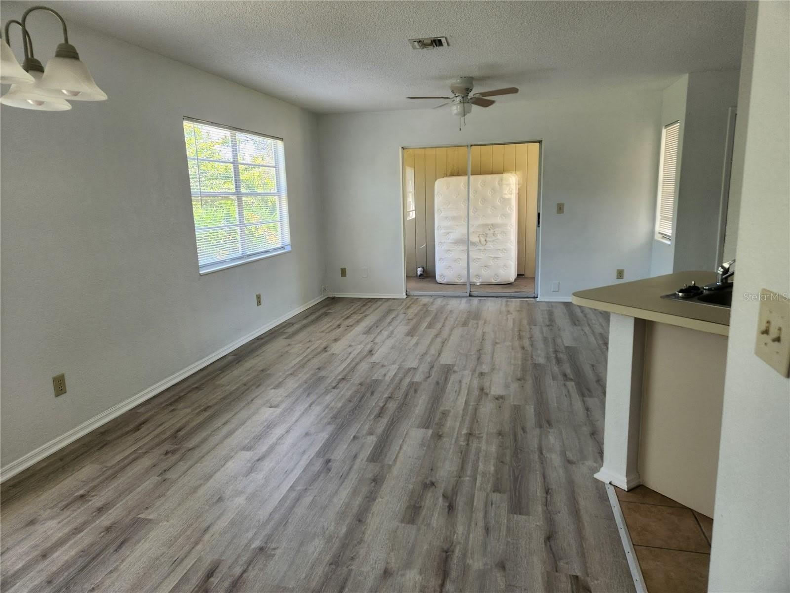 9522 ACE Road – photo 5