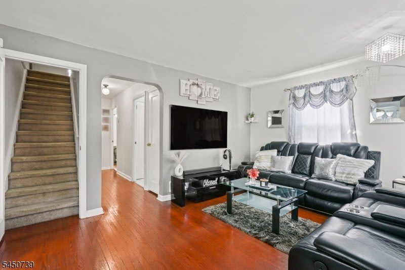 717 Sheridan Ave – photo 4