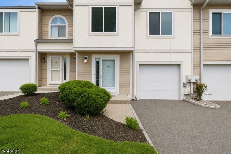 606 Park Pl – photo 2