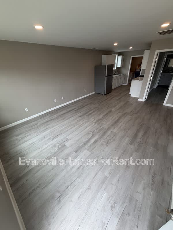 1404 Oakley Street – photo 2