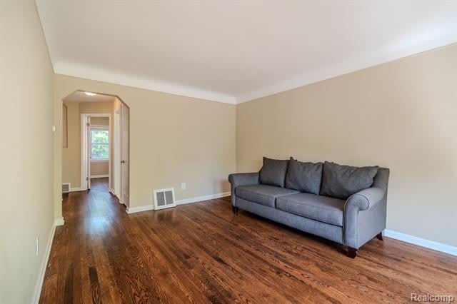 4355 Elmwood Avenue – photo 5