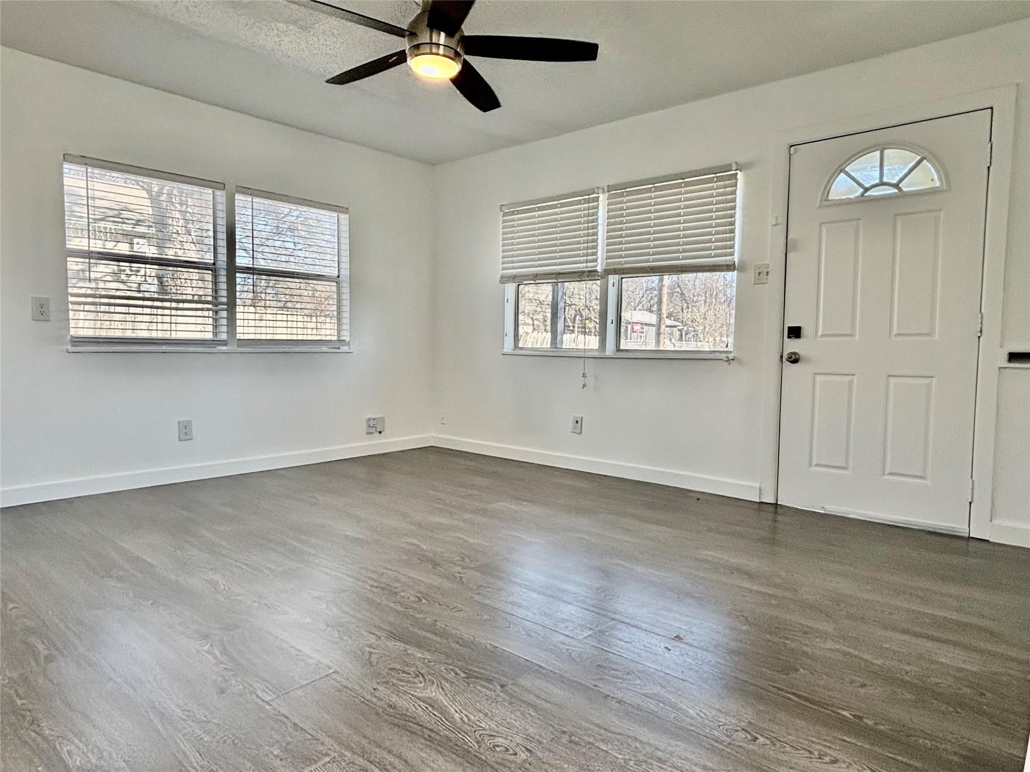 2906 E 12th ST – photo 5