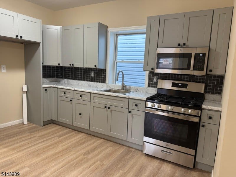 48 Highland St – photo 2