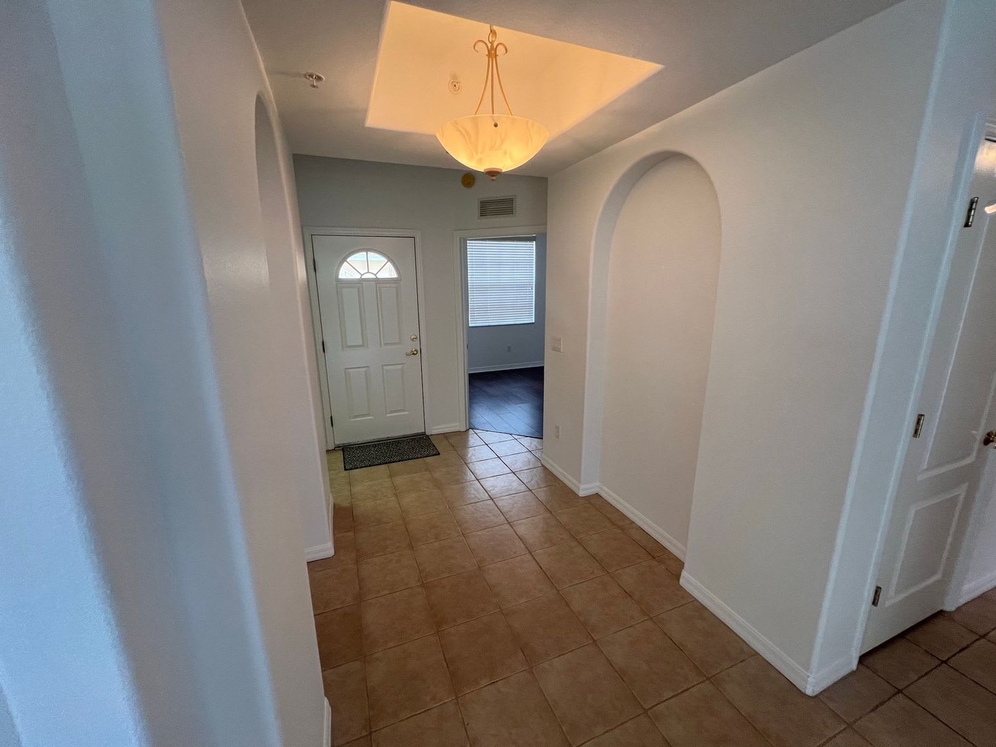 Your Florida Oasis Awaits 3 Bed 2 Bath Luxury Condo In Venice – photo 4