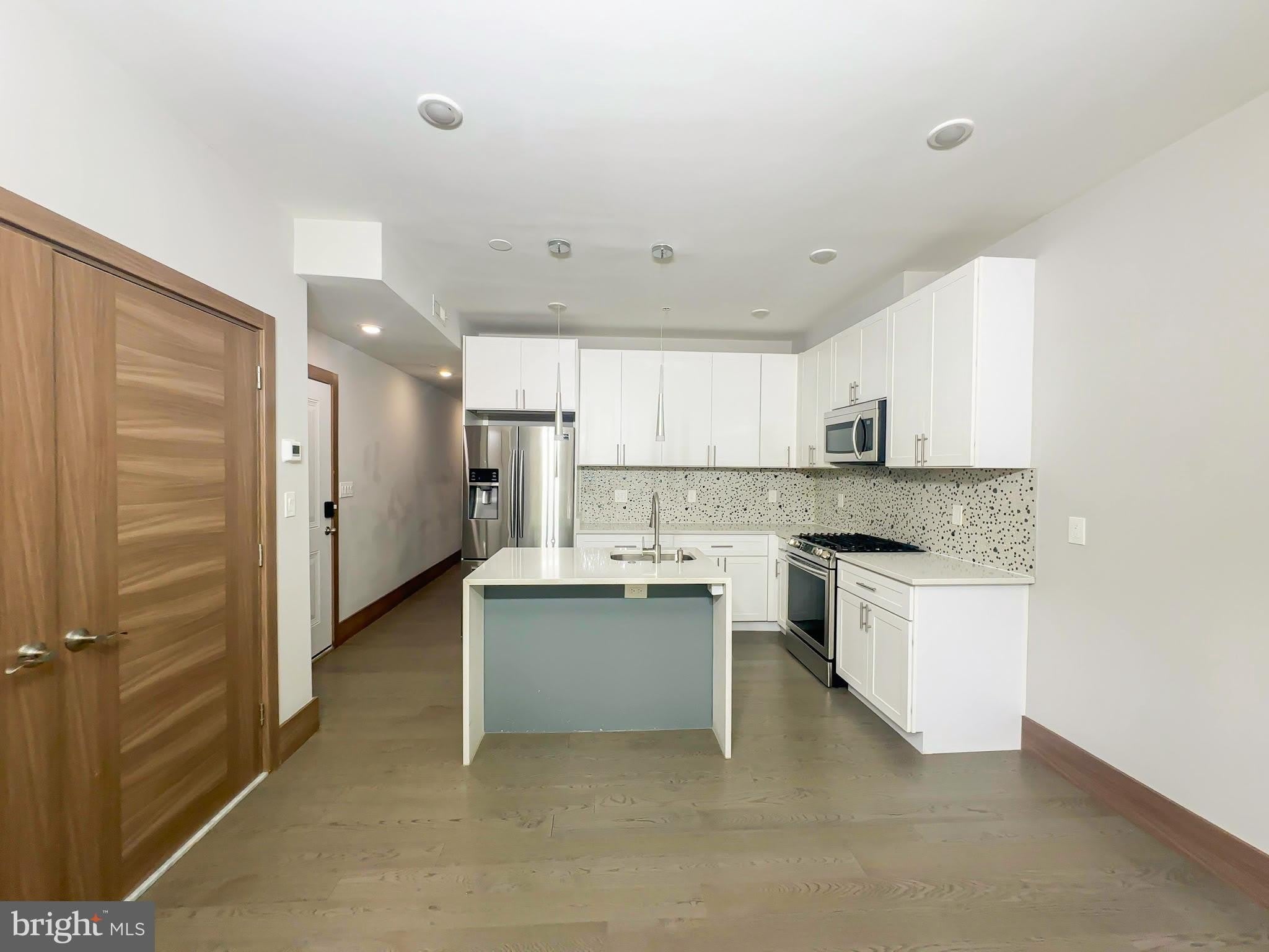 2109 M Street NE – photo 4