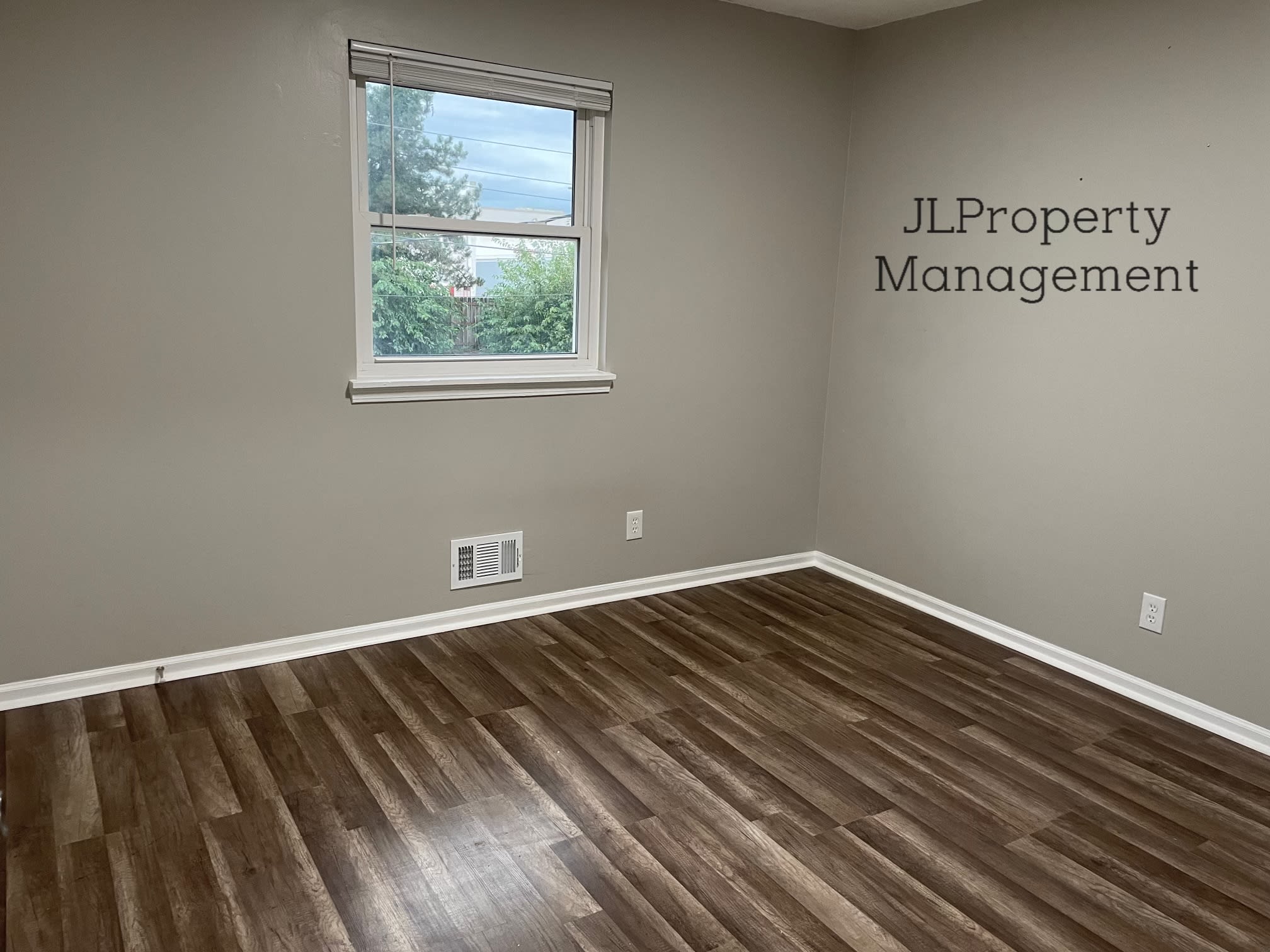 921 Sw Kingscross Rd – photo 5