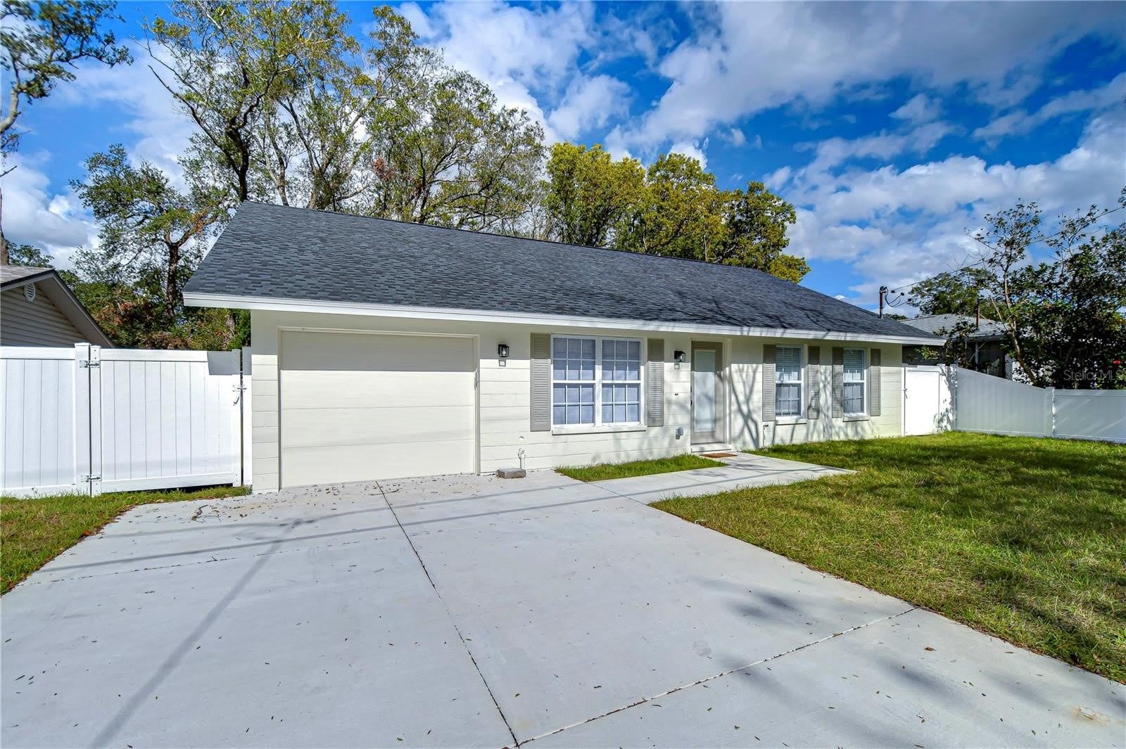 1205 W HOLLYWOOD Street – photo 3