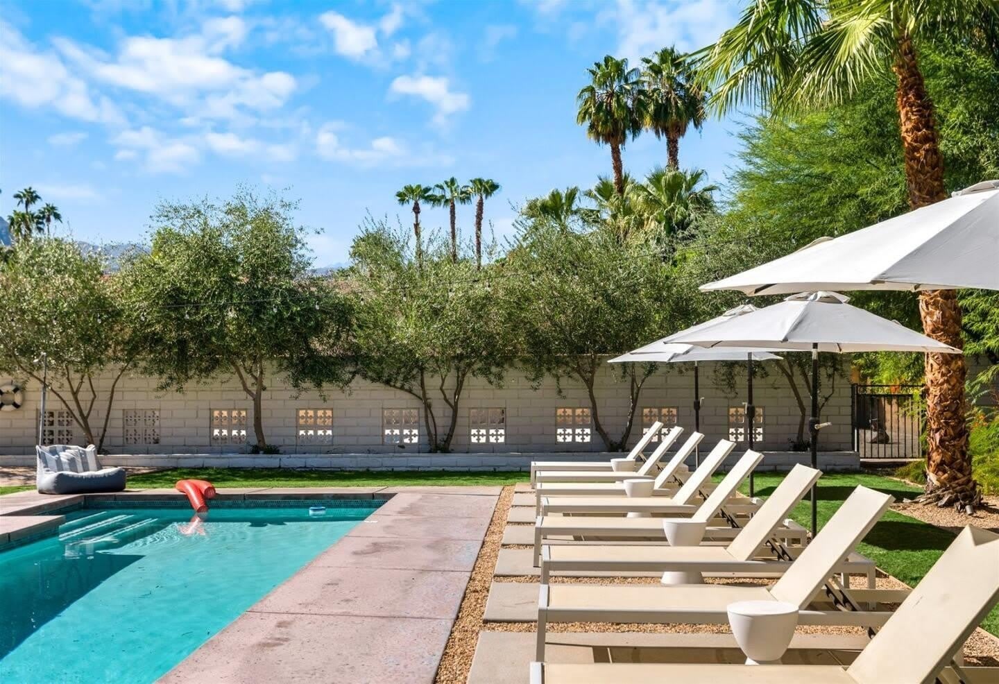 72382 Desert Drive – photo 3