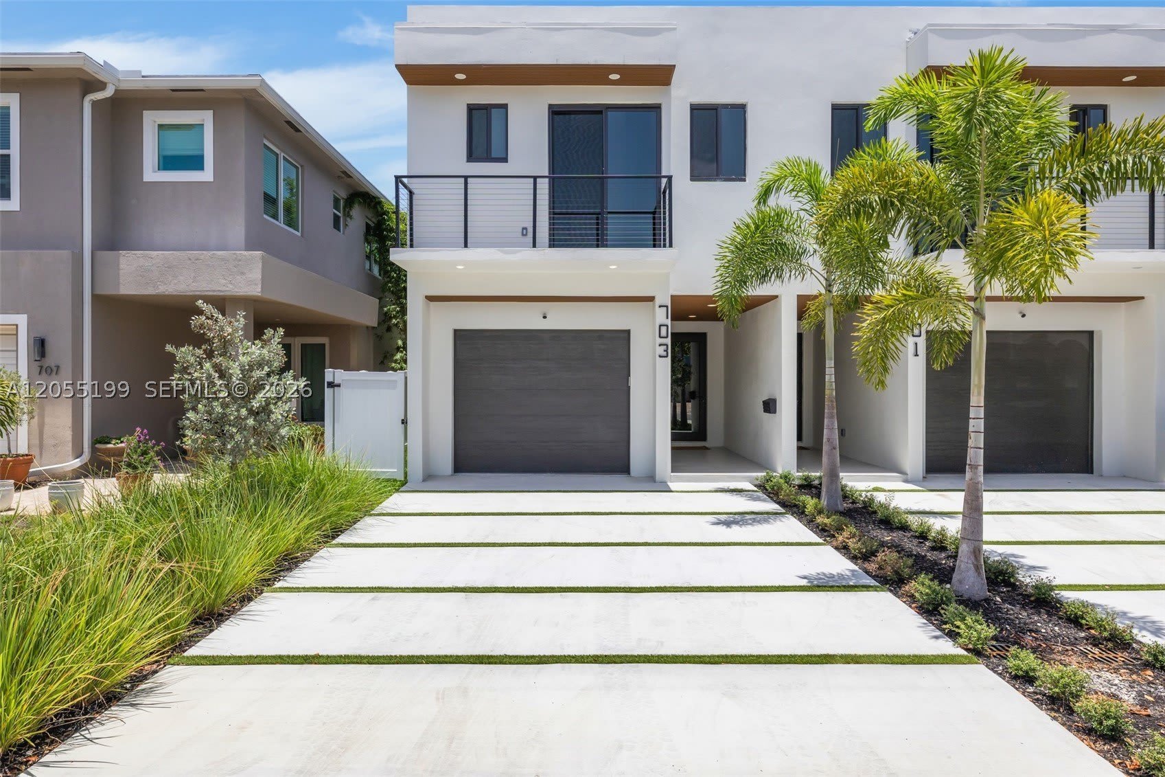 703 SW 17th St – photo 2