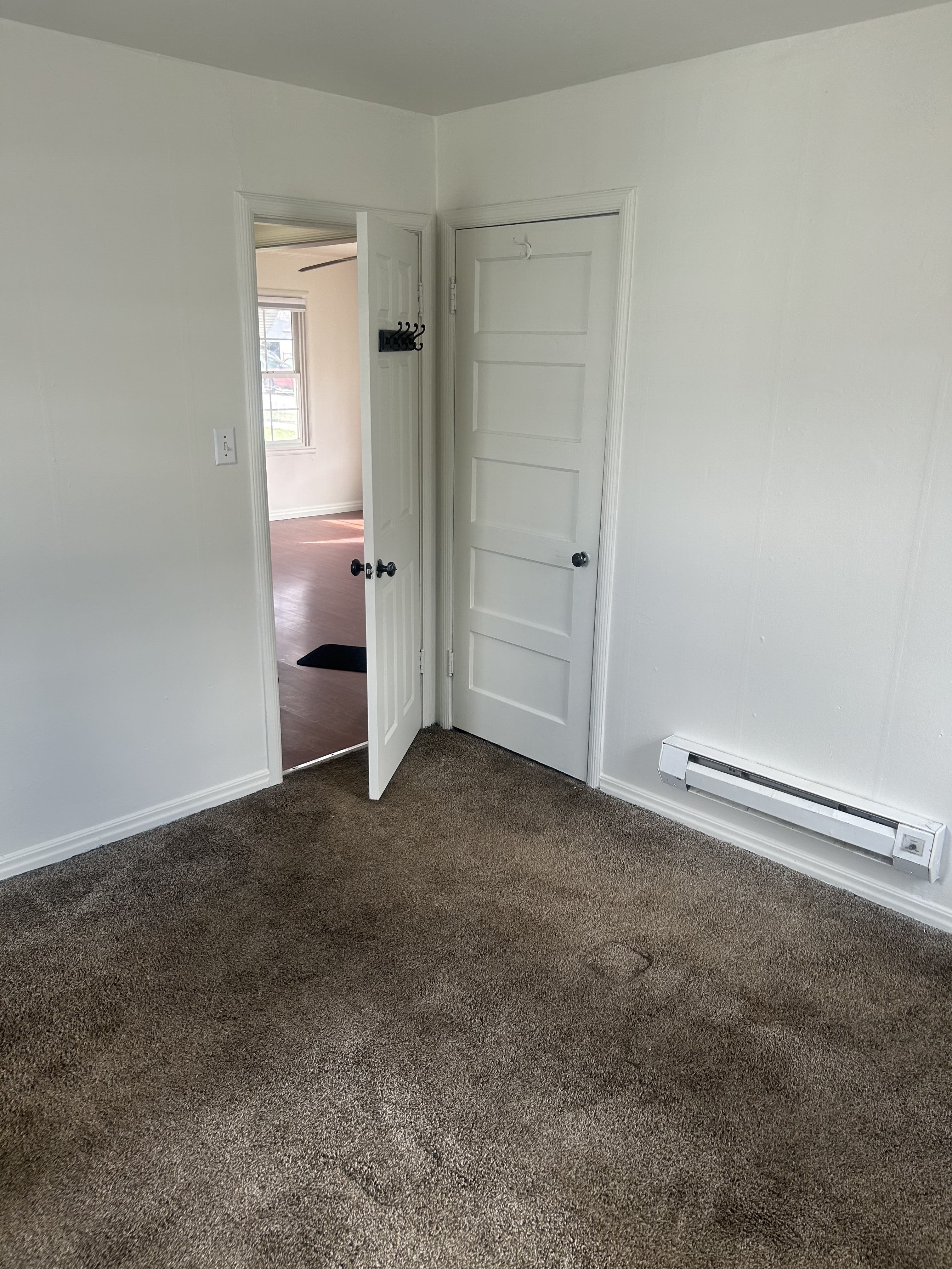 2425 White Ave – photo 3